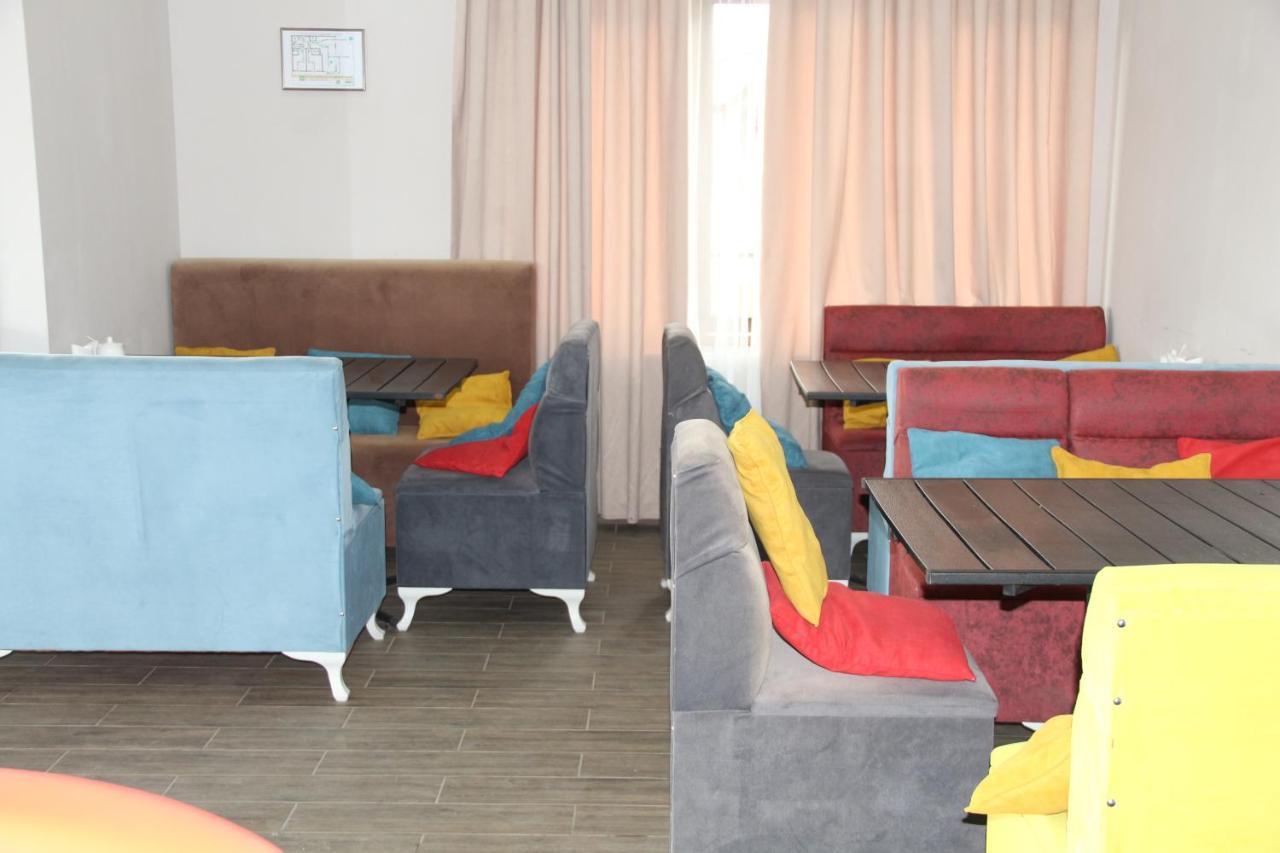 Tskaltubo Hotel Terrace Exterior foto